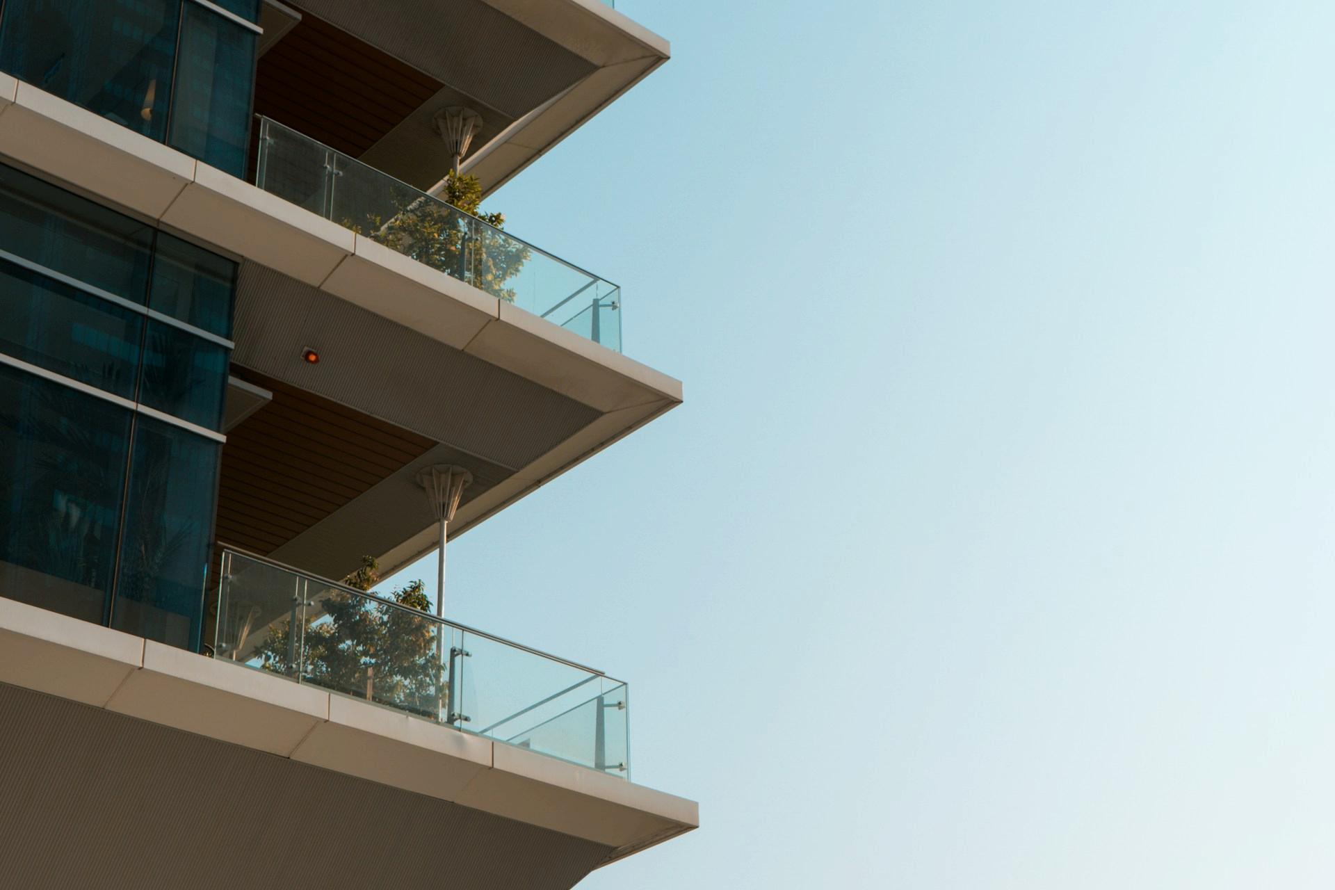 ระเบียงกระจก