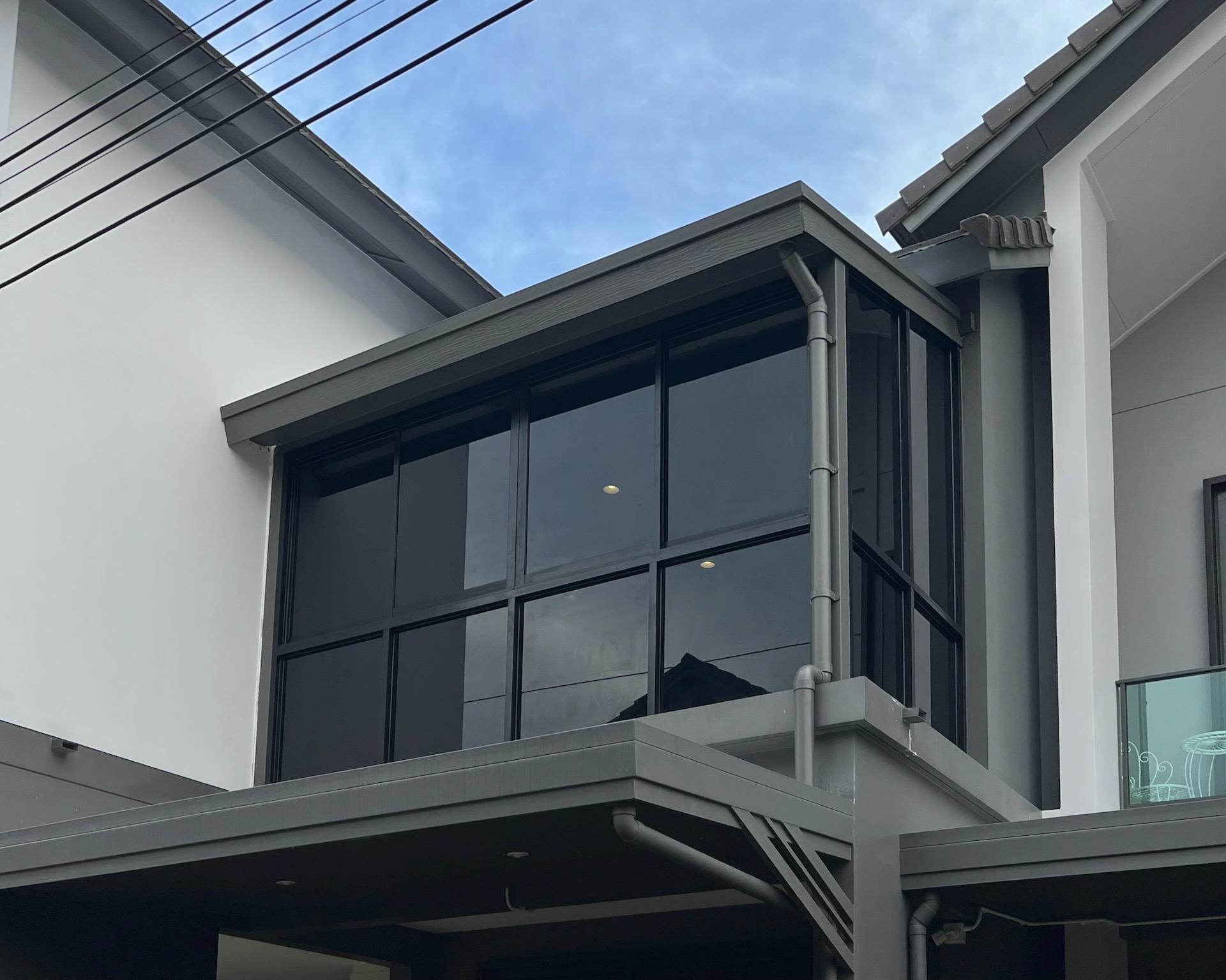 งานห้องกระจกสำหรับสายทำงานเวลากลางคืน